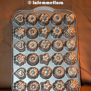 Nordic Ware Mini Tea Cake Pan